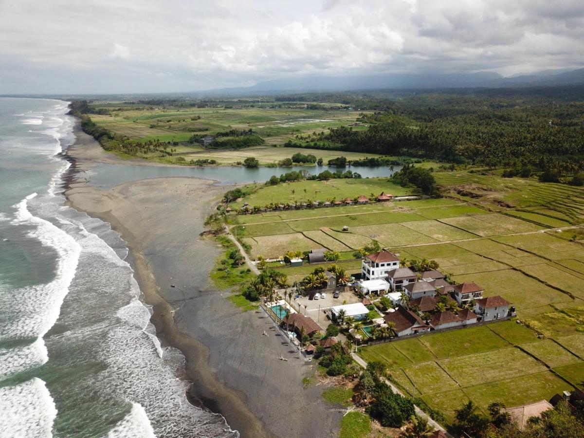 Wide Sands Beach Retreat Pulukan Exterior photo